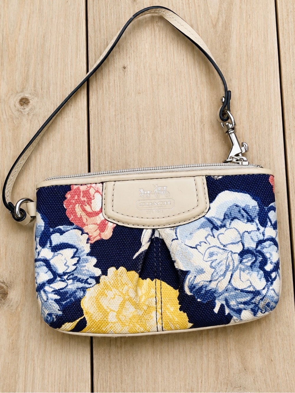 Vintage Coach Madison collection wristlet
